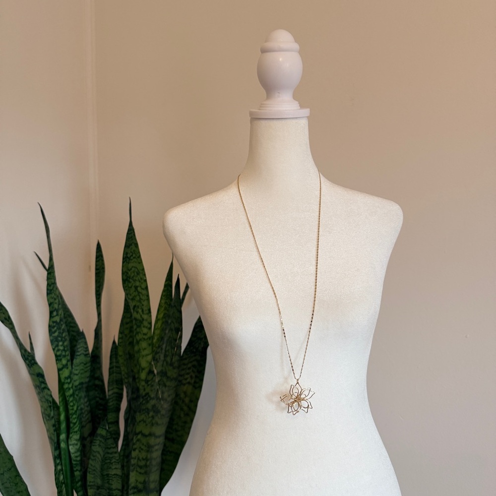 Gold Necklace with Abstract Floral Pendant